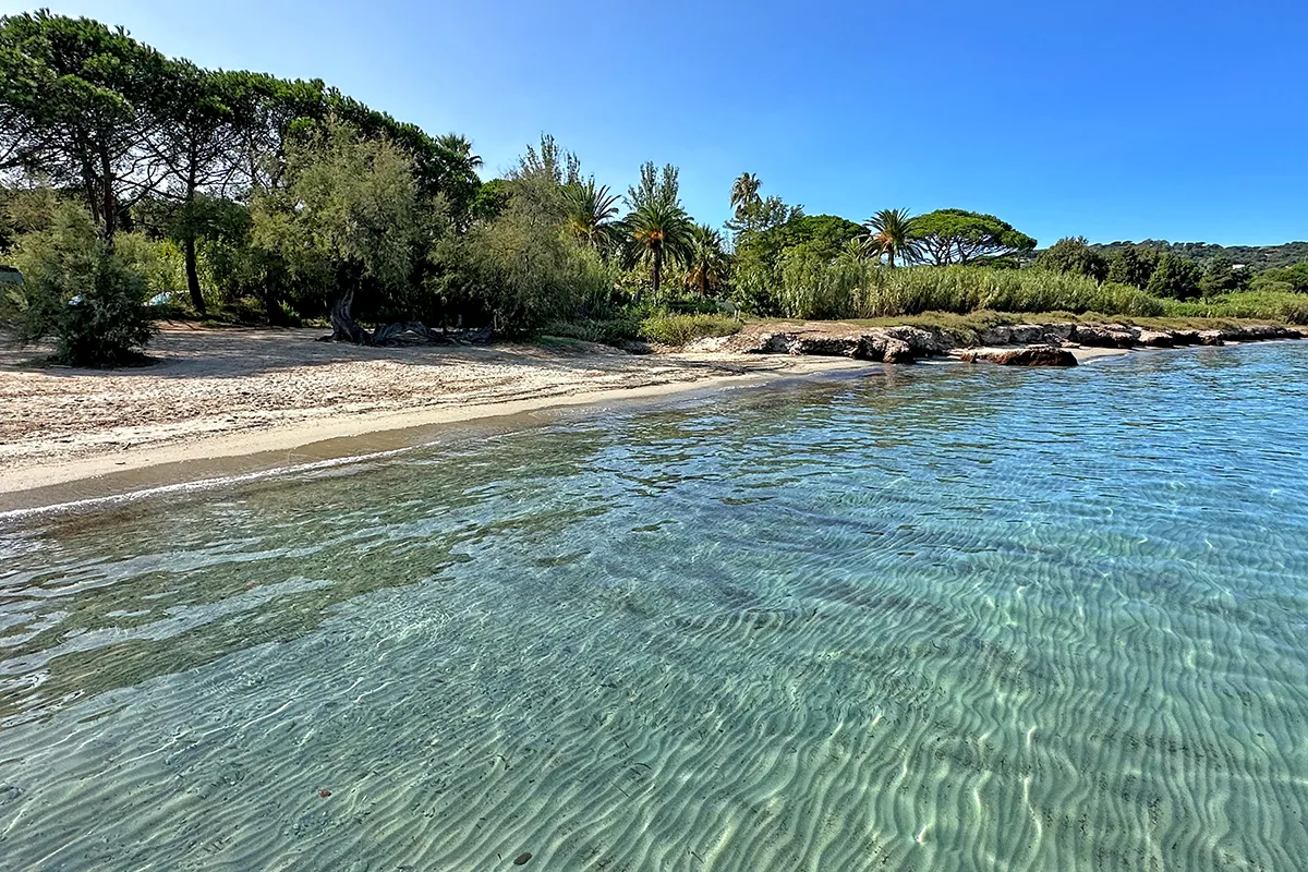 Les Canoubiers, une des plus belles plages de Saint Tropez et Ramatuelle