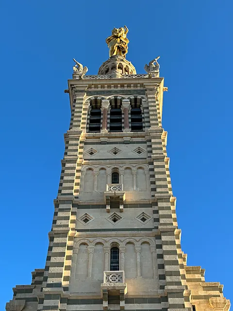 Visiter Marseille en 1 jour : Notre-Dame de la Garde