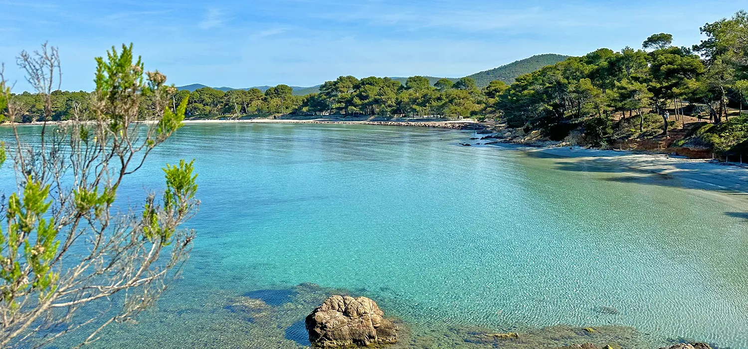 La plage de l'Estagnol, une des plus belle plage du Var !