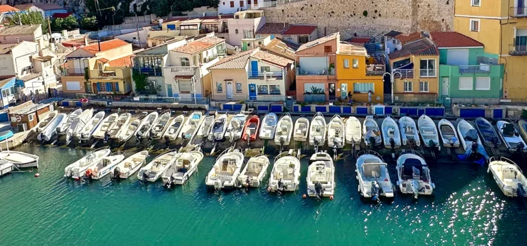 Le Vallon des Auffes, petit port de pêche à Marseille