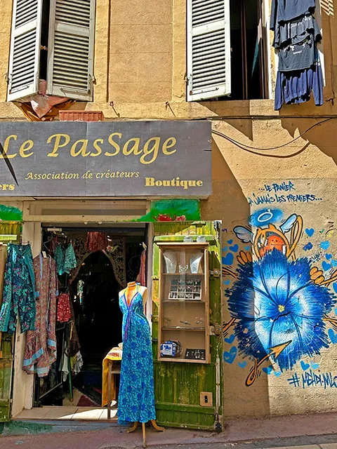 Visite des boutiques de créateur dans le Panier