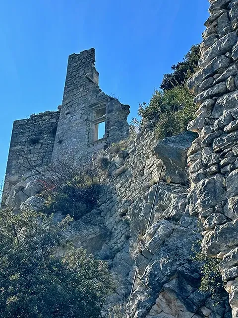 Visiter Oppède-le-Vieux et les ruines du château