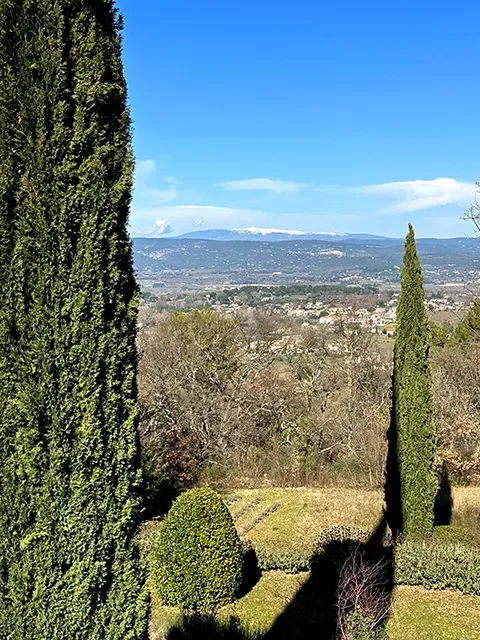 Visiter Oppède-le-Vieux et les jardins Sainte-Cécile