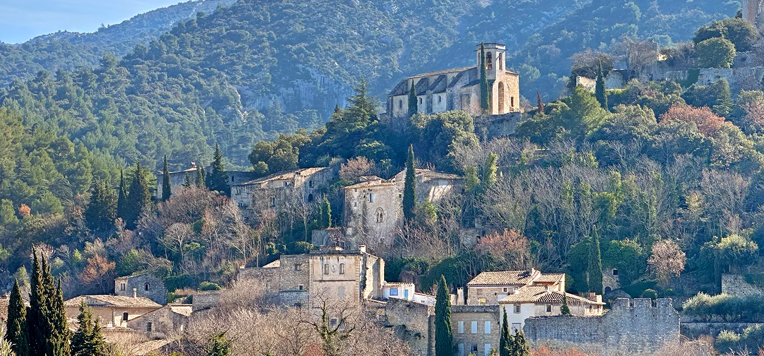 Visiter Oppède-le-Vieux, un village incontournable du Luberon